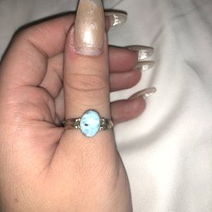 Reversible stone ring